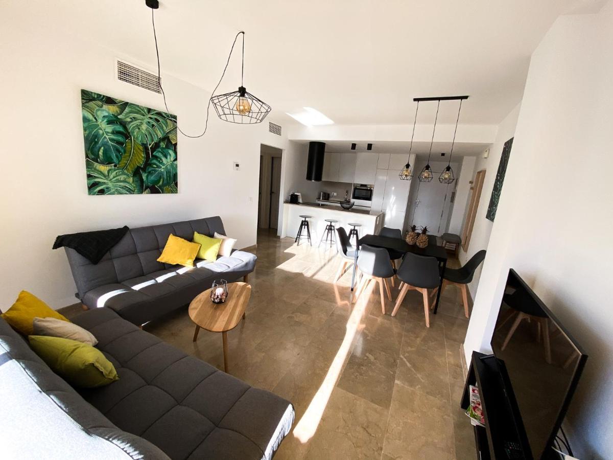 Beautiful New Apartment With Sea View Castillo de Sabinillas Luaran gambar