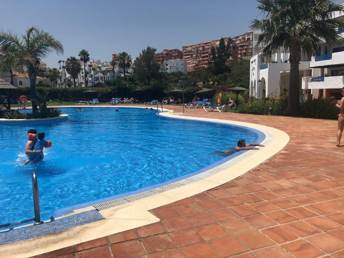 Beautiful New Apartment With Sea View Castillo de Sabinillas Luaran gambar